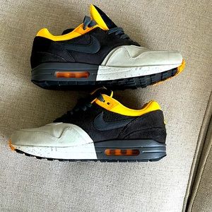 Nike Air Max 1 Premium Pale Gray Charcoal